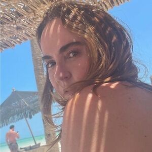 Meet your Posher, Adriana